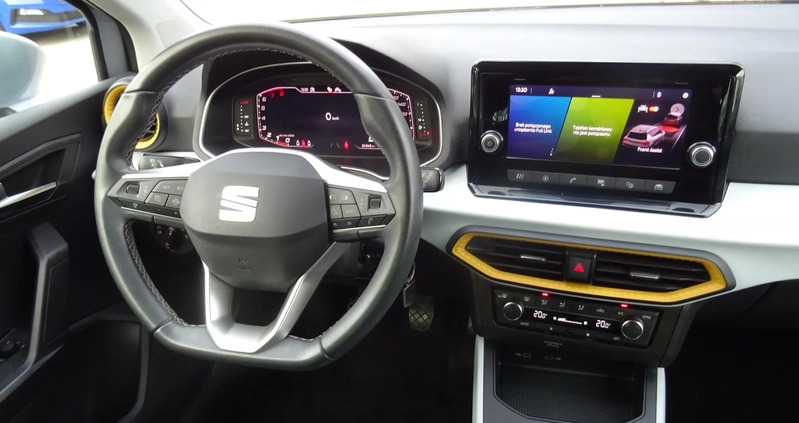 Seat Arona cena 79900 przebieg: 24000, rok produkcji 2022 z Jelcz-Laskowice małe 137